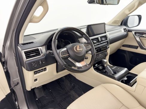 Certified 2023 Lexus GX 460 Premium w/ Premium Package AWD/4WD image 4