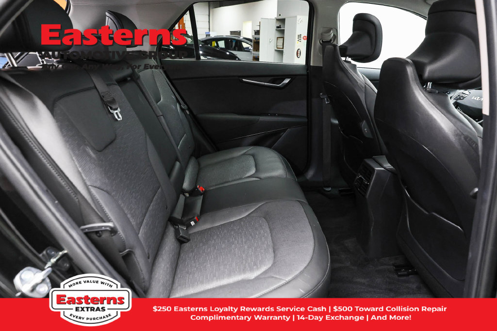 Used 2023 Kia Niro Wave w/ Wave Preserve Package FWD image 25