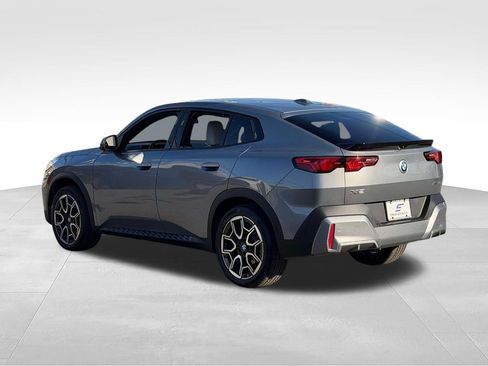 Used 2026 BMW X2 xDrive28i AWD/4WD image 7