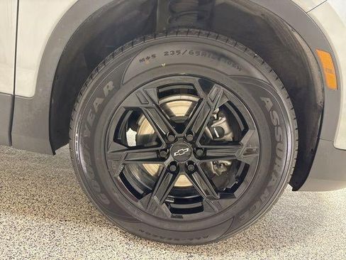 Used 2024 Chevrolet Blazer LT w/ Midnight/Sport Edition FWD image 31