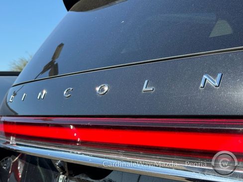 Used 2022 Lincoln Aviator Reserve image 7