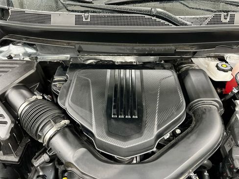 Certified 2026 Chevrolet Traverse LT w/ Driver Confidence Package image 26