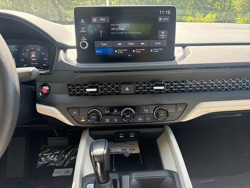 Certified 2026 Honda Accord SE image 19