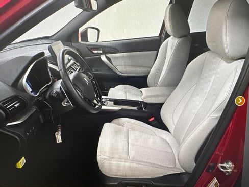 Used 2025 Mitsubishi Eclipse Cross SEL AWD/4WD image 4