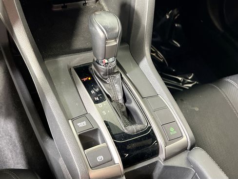 Used 2018 Honda Civic Sport Touring image 17