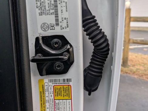 Used 2016 Ford F150 XLT w/ Equipment Group 301A Mid image 23