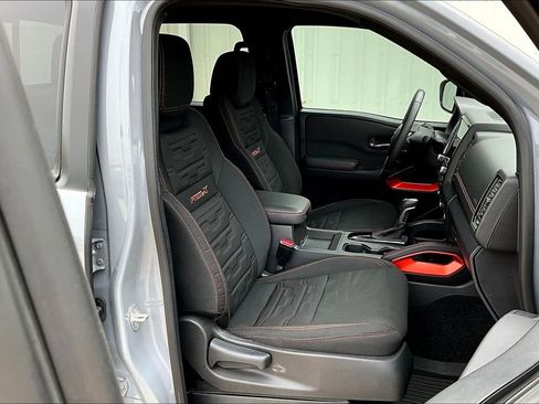 Used 2023 Nissan Frontier Pro-X w/ Technology Package image 10