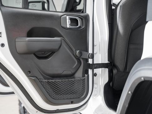 Used 2024 Jeep Wrangler Sport image 38