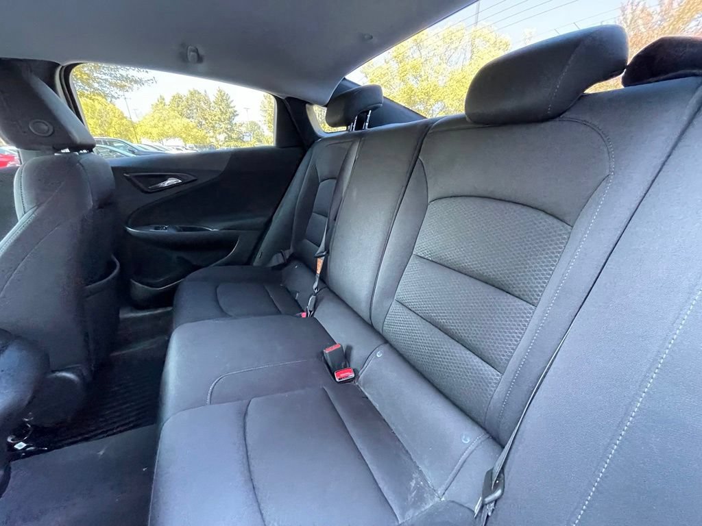 Used 2024 Chevrolet Malibu RS FWD image 25