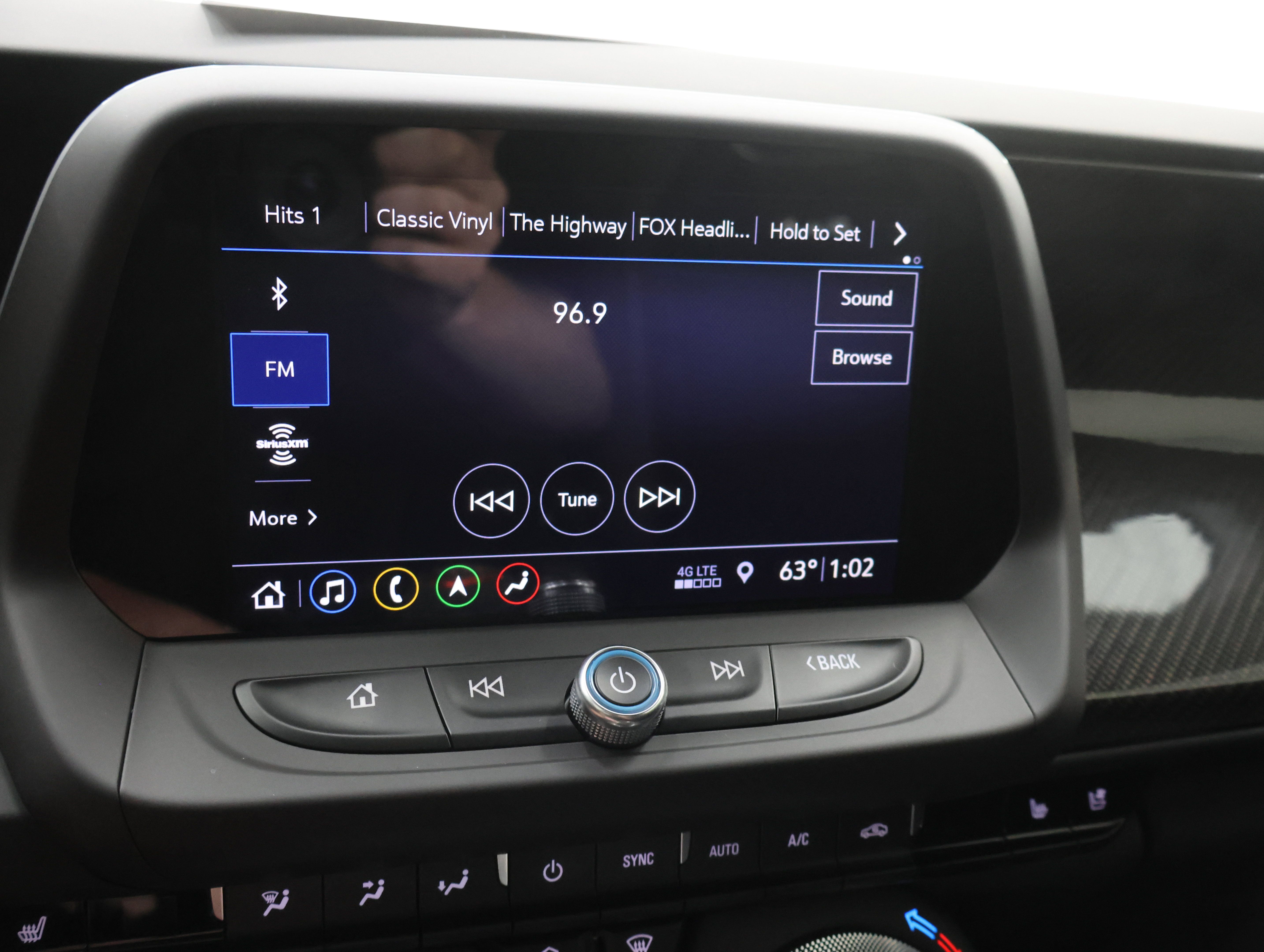 Used 2019 Chevrolet Camaro ZL1 RWD image 43