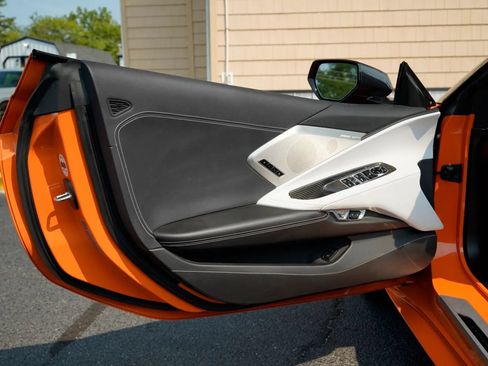Used 2024 Chevrolet Corvette Stingray Preferred Conv w/ Z51 Performance Package RWD image 29
