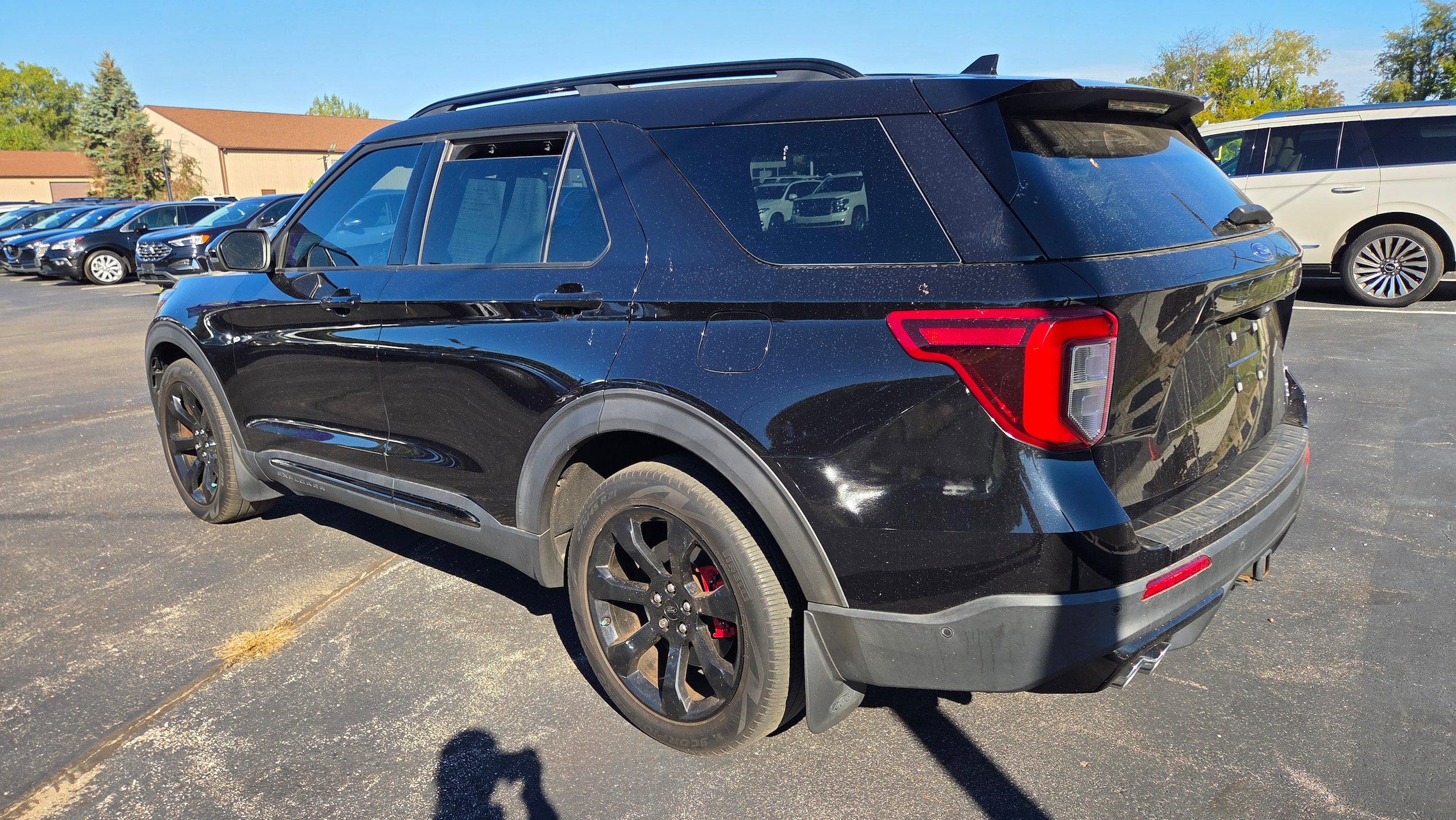 Used 2020 Ford Explorer ST w/ ST High-Performance Pack AWD/4WD image 7