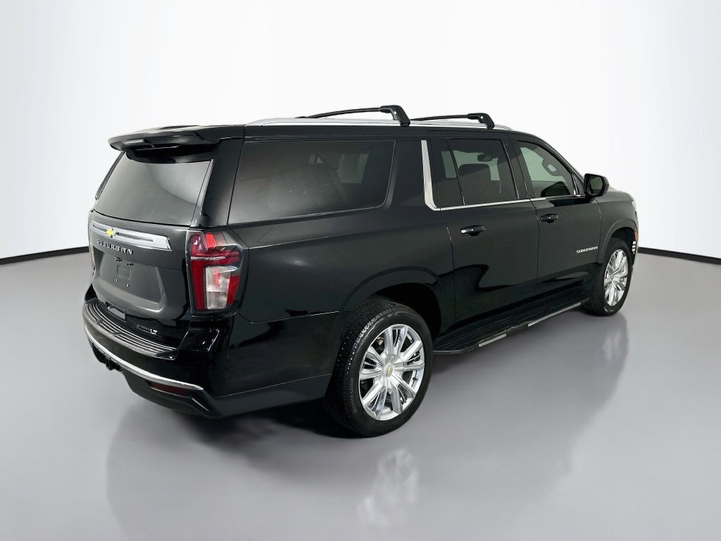 Used 2021 Chevrolet Suburban LT AWD/4WD image 7