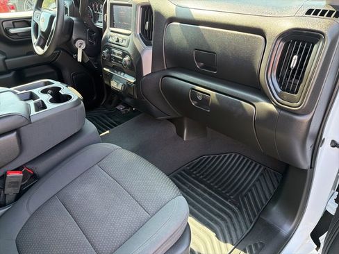 Used 2020 Chevrolet Silverado 1500 Custom w/ Custom Value Package image 27