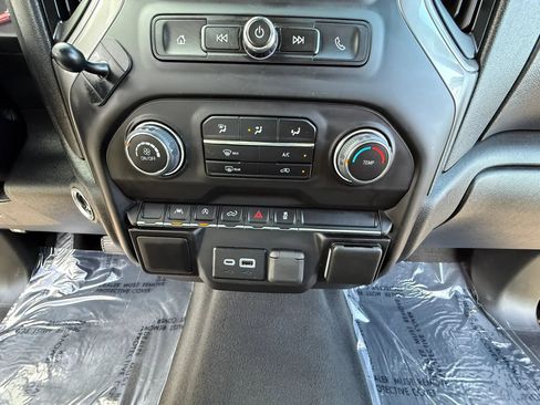 Used 2024 Chevrolet Silverado 1500 Custom AWD/4WD image 25