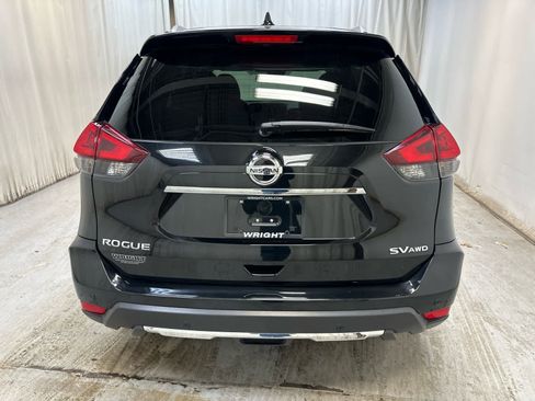 Certified 2019 Nissan Rogue SV image 7