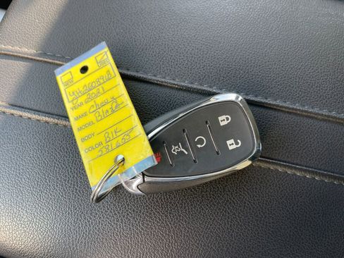 Used 2021 Chevrolet Blazer LT FWD image 4