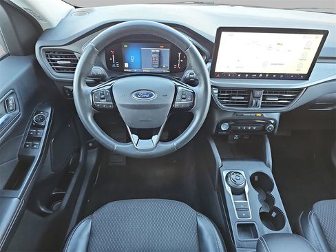 Used 2023 Ford Escape SE image 16
