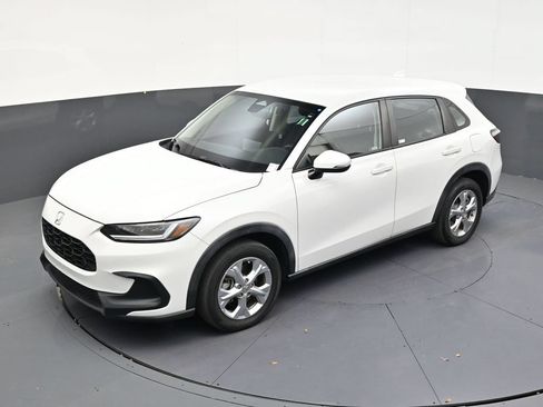 Used 2023 Honda HR-V LX image 13