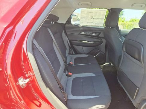 New 2026 Chevrolet TrailBlazer LT w/ Convenience Package FWD image 11