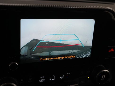 Used 2025 Toyota Highlander XSE AWD/4WD image 24