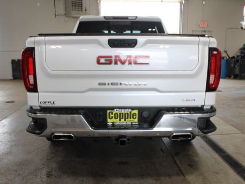 Used 2023 GMC Sierra 1500 SLT w/ SLT Premium Package AWD/4WD image 8