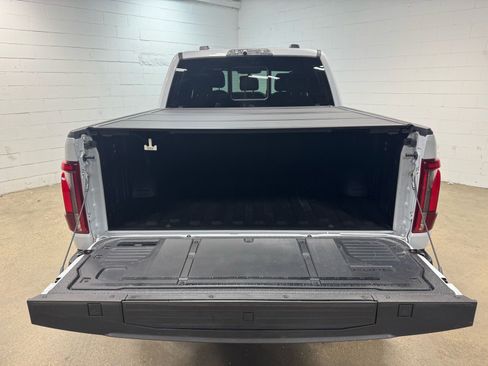 Used 2025 Ford F150 Raptor AWD/4WD image 40