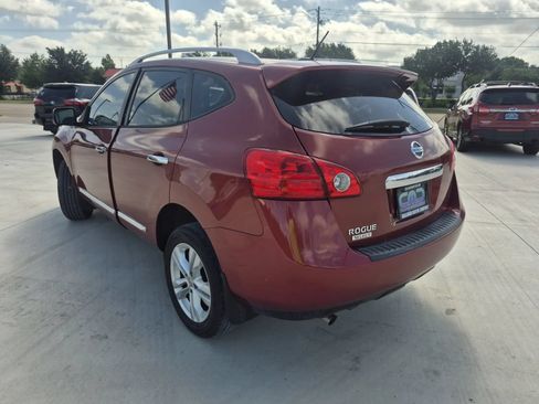 Used 2015 Nissan Rogue S w/ Convenience Package FWD image 8