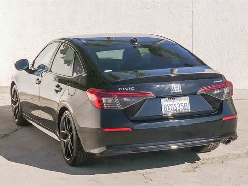 Used 2022 Honda Civic Sport image 8