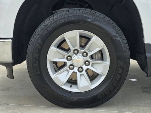 Used 2025 Chevrolet Silverado 1500 LT w/ Safety Package AWD/4WD image 11