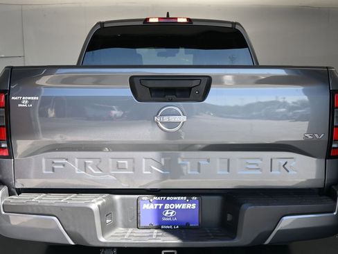 Used 2022 Nissan Frontier SV RWD image 16
