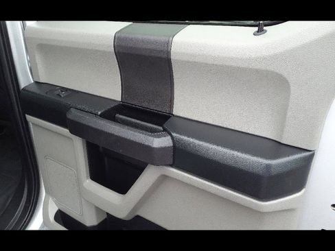 Used 2019 Ford F150 XL w/ Equipment Group 101A Mid AWD/4WD image 22