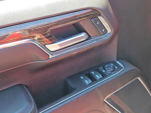 Used 2023 GMC Sierra 1500 Elevation image 13