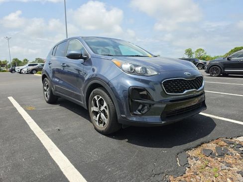 Used 2021 Kia Sportage LX FWD image 2