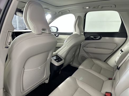 Used 2023 Volvo XC60 B5 Ultimate w/ Protection Package Premier FWD image 24