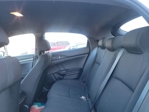 Used 2018 Honda Civic Sport image 9