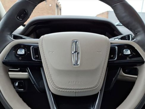 Used 2023 Lincoln Aviator Reserve w/ Elements Package Plus image 25