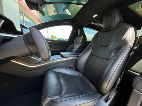 Used 2022 Tesla Model X AWD/4WD image 22