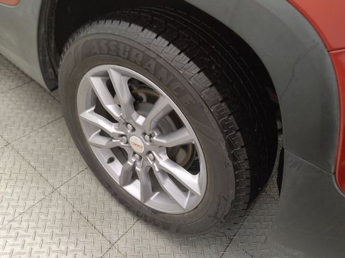 Used 2022 GMC Terrain SLT w/ Tech Package AWD/4WD image 31