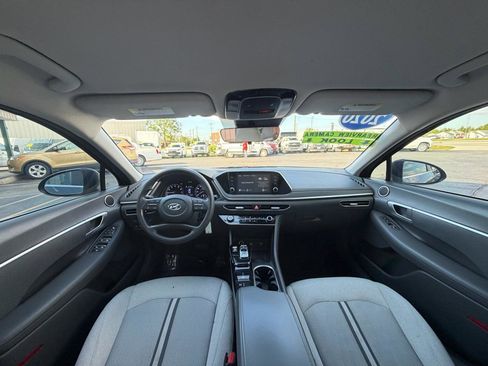 Used 2020 Hyundai Sonata SE w/ Cargo Package FWD image 12