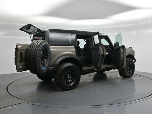 New 2026 Ford Bronco Badlands image 5
