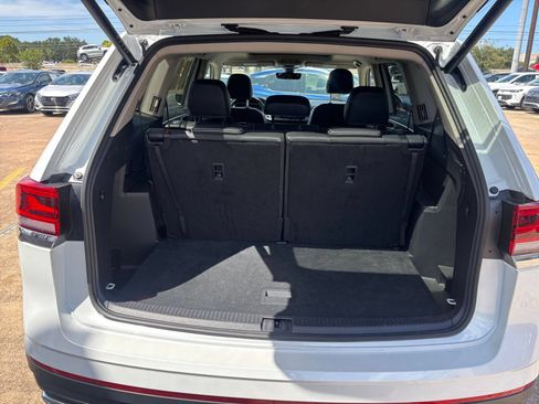 Used 2026 Volkswagen Atlas SE FWD image 35