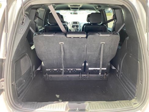 Used 2019 Dodge Grand Caravan GT image 11