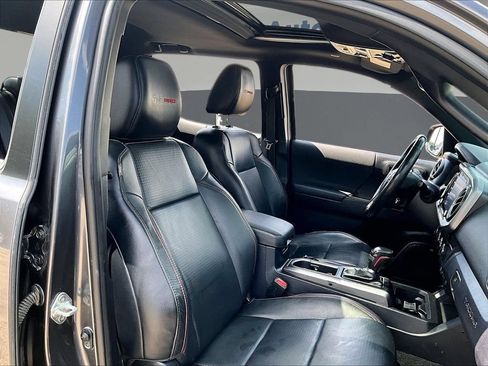 Used 2021 Toyota Tacoma TRD Pro AWD/4WD image 31