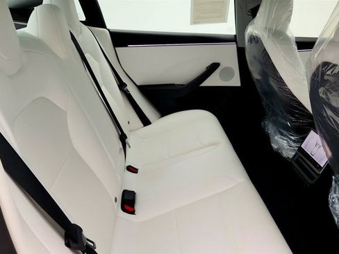 Used 2026 Tesla Model 3 RWD image 25