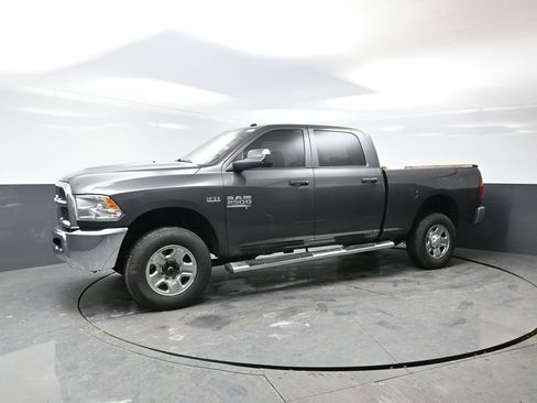 Used 2018 RAM 2500 Tradesman w/ Chrome Appearance Group image 9