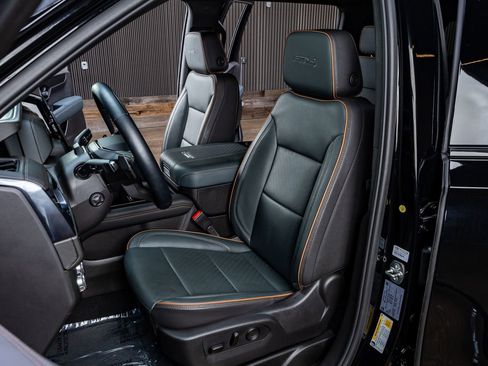 Used 2025 GMC Yukon XL AT4 w/ Premium Trailering Package AWD/4WD image 29