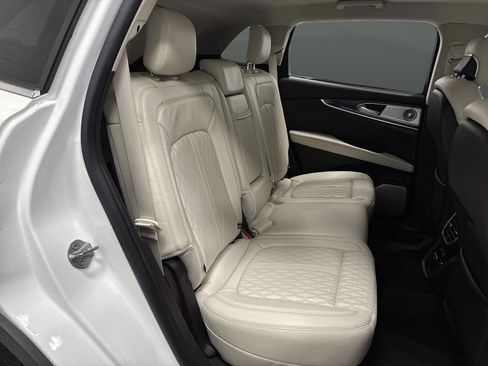 Used 2022 Lincoln Nautilus Black Label w/ Class II Trailer Tow Package image 32