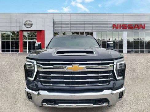 Used 2024 Chevrolet Silverado 2500 LTZ AWD/4WD image 10
