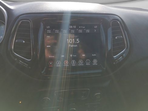 Used 2021 Jeep Compass Limited w/ Sun and Sound Group AWD/4WD image 13